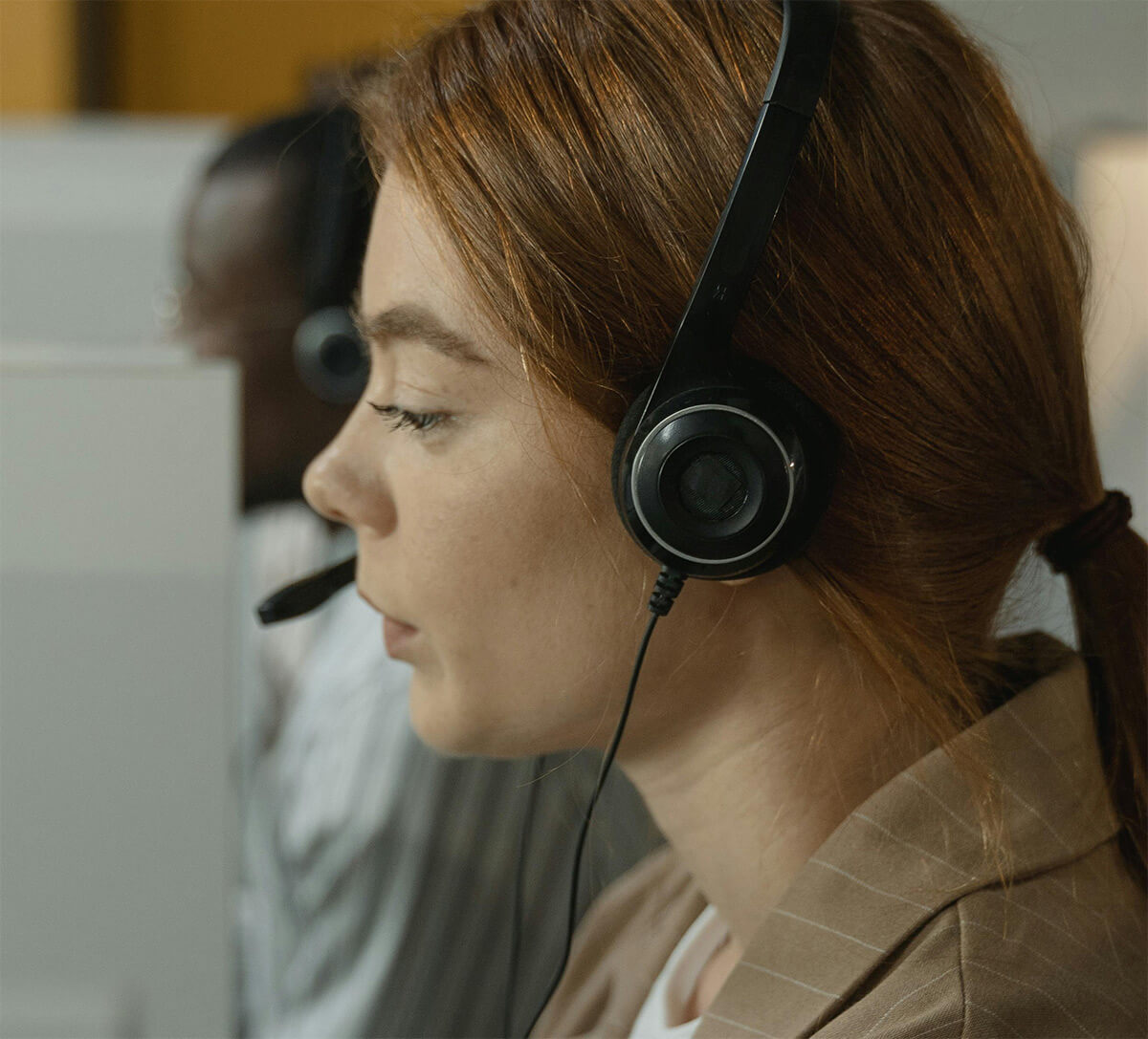 testimonial-lg-img-1 testimonial-lg-img-1